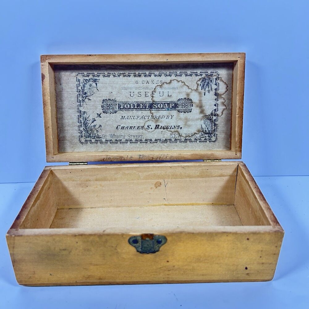 Antique Charles S Higgins Useful Toilet Soap Wooden Box NY 1911 Latch Base Only